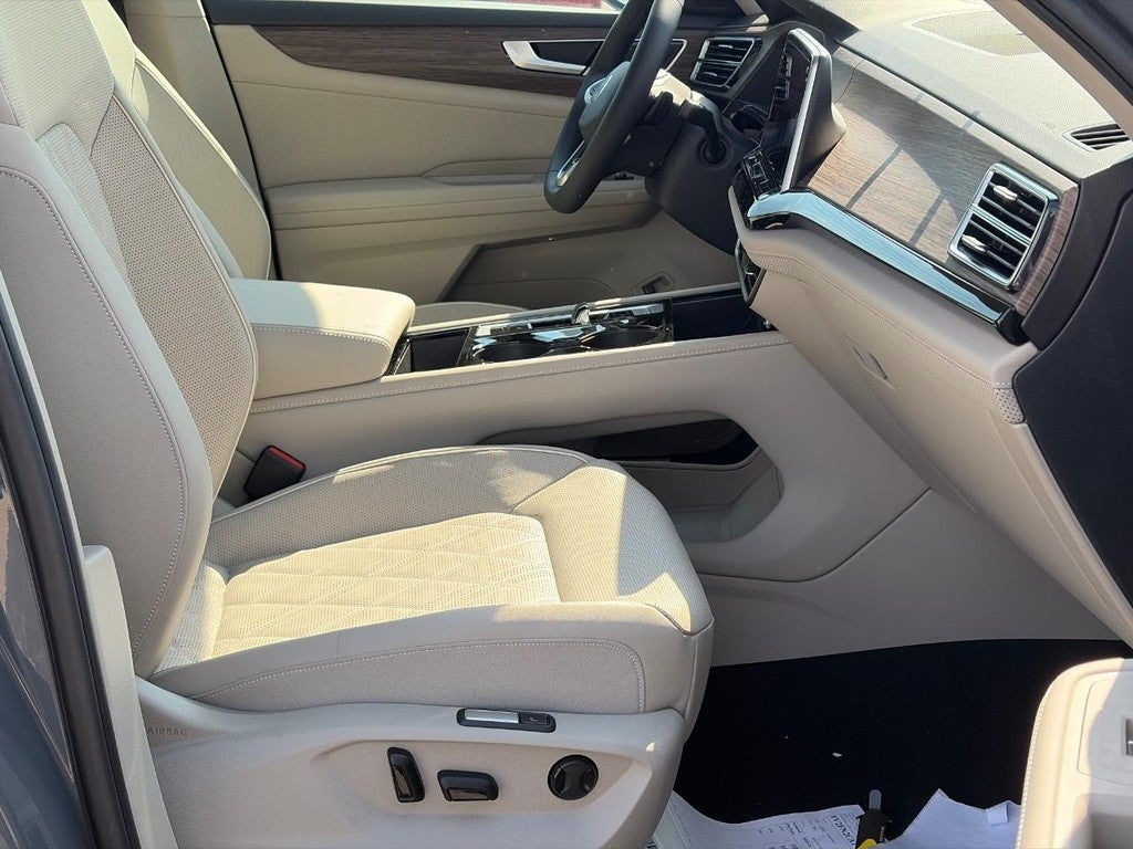 2026 Volkswagen Atlas 2.0T SEL Premium R-Line 4MOTION