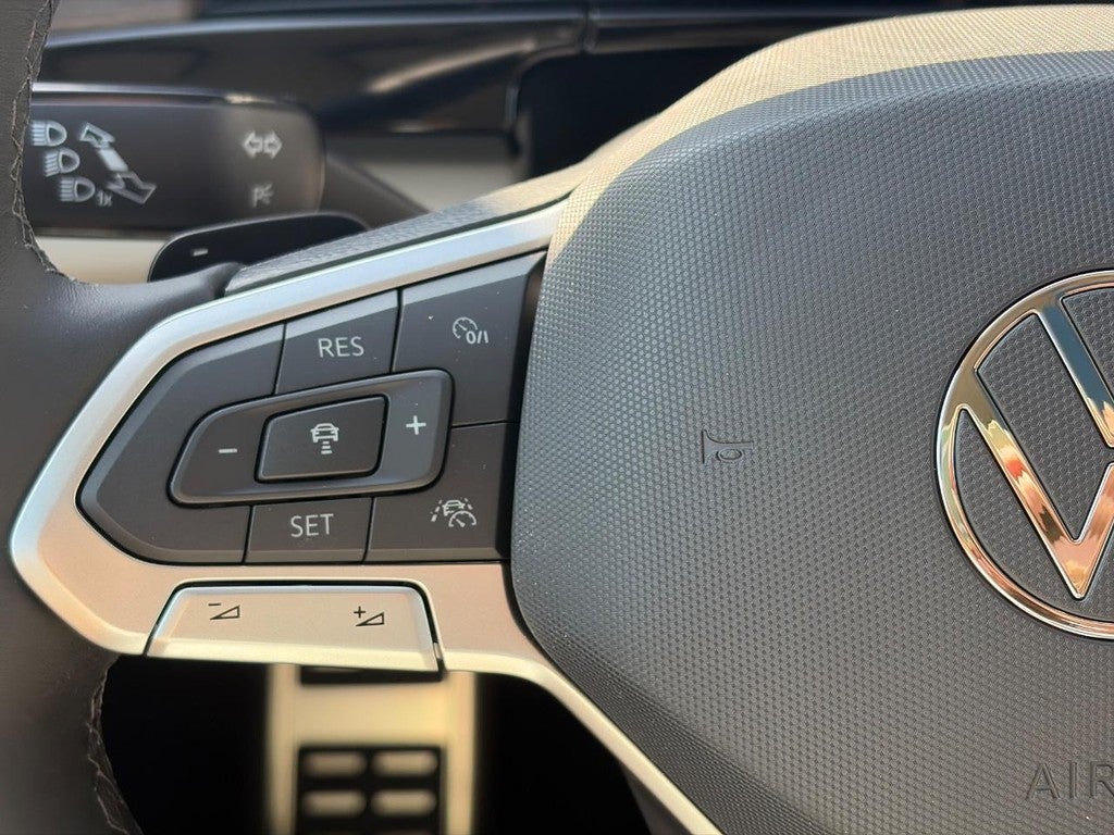 2026 Volkswagen Atlas 2.0T SEL Premium R-Line 4MOTION