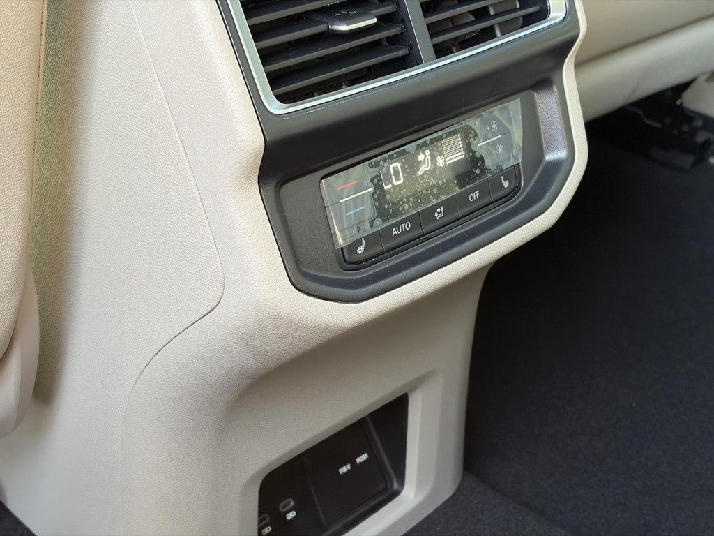 2026 Volkswagen Atlas 2.0T SEL Premium R-Line 4MOTION