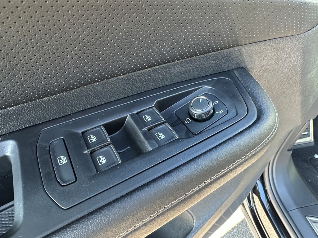 2026 Volkswagen Atlas 2.0T SEL Premium R-Line 4MOTION