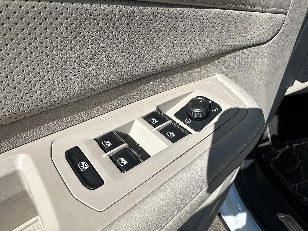 2026 Volkswagen Atlas 2.0T SEL Premium R-Line 4MOTION