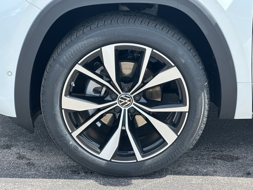2026 Volkswagen Atlas 2.0T SEL Premium R-Line 4MOTION