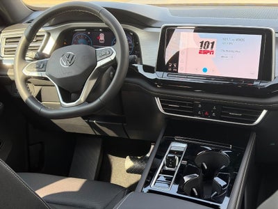 2026 Volkswagen Atlas Cross Sport 2.0T SE w/Technology 4MOTION