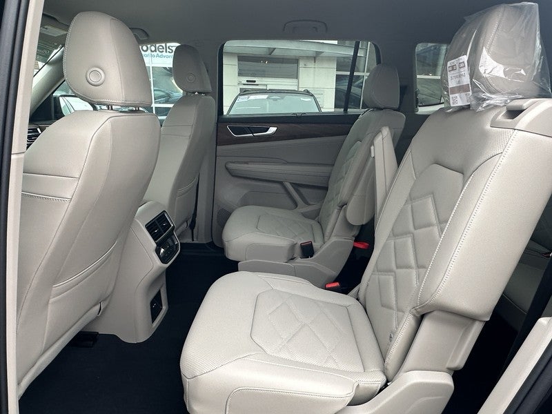 2026 Volkswagen Atlas 2.0T SE w/Technology 4MOTION