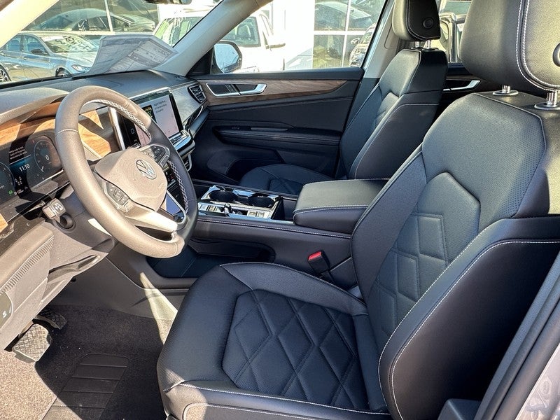 2026 Volkswagen Atlas 2.0T SE w/Technology 4MOTION