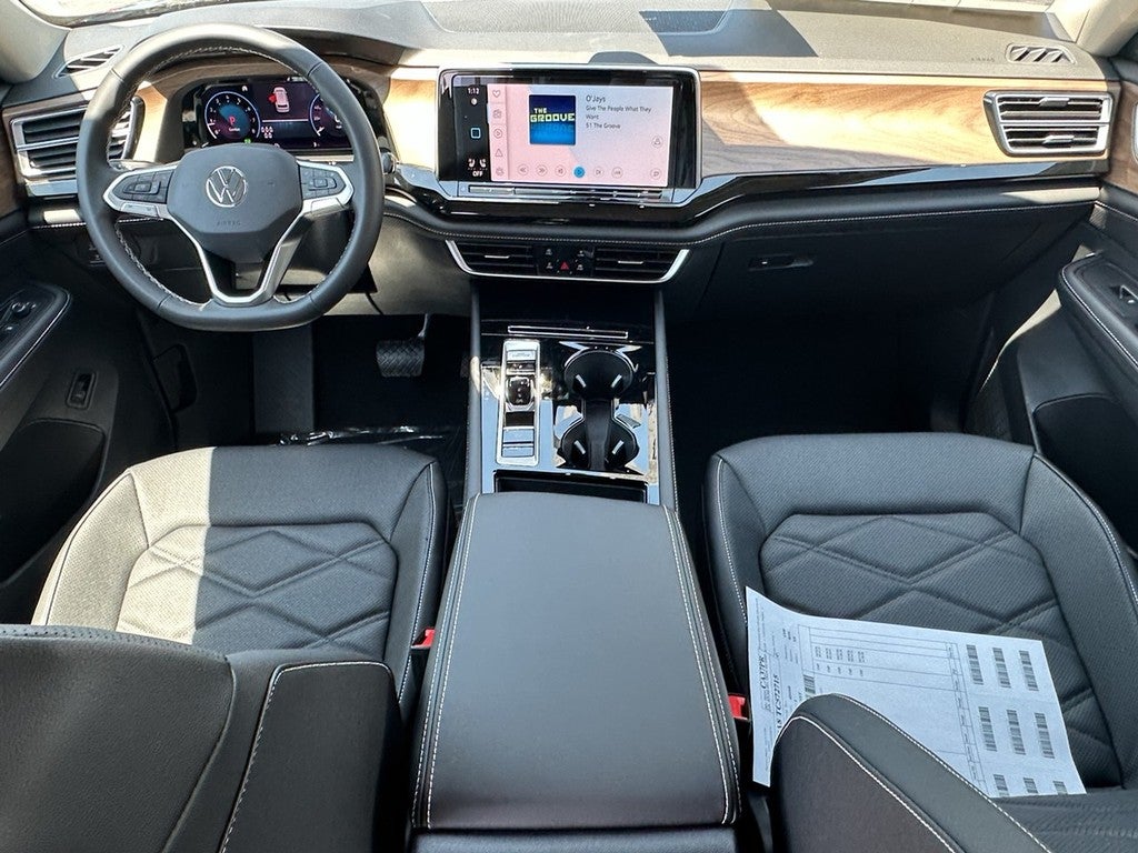 2026 Volkswagen Atlas 2.0T SE w/Technology 4MOTION