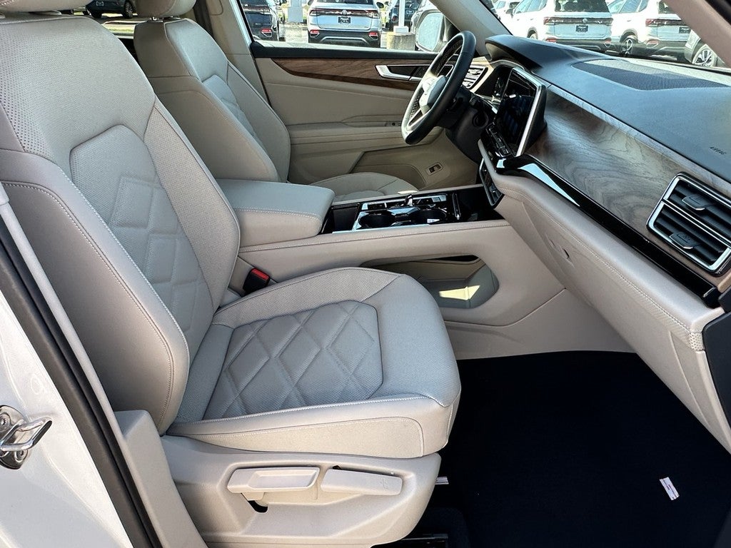 2026 Volkswagen Atlas 2.0T SE w/Technology 4MOTION