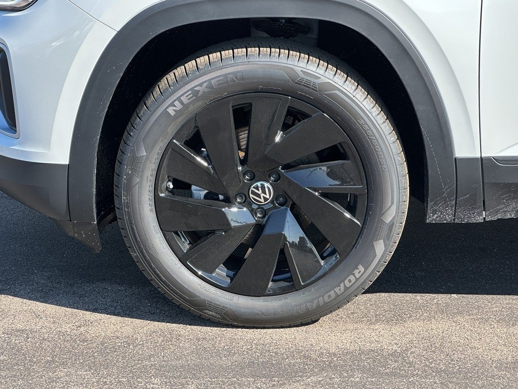 2026 Volkswagen Atlas 2.0T SE w/Technology 4MOTION