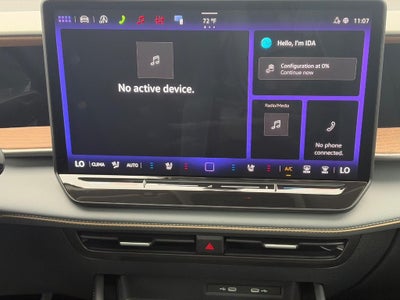2027 Volkswagen Atlas SE w/Technology 4MOTION