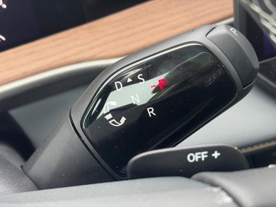 2027 Volkswagen Atlas SE w/Technology 4MOTION