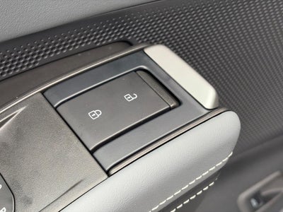 2027 Volkswagen Atlas SE w/Technology 4MOTION