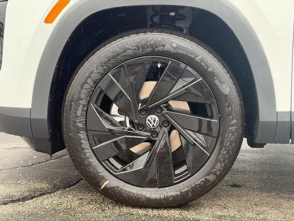 2027 Volkswagen Atlas SE w/Technology 4MOTION