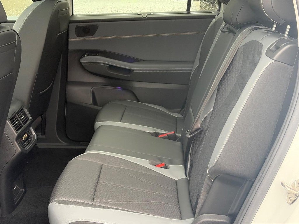 2027 Volkswagen Atlas SE w/Technology 4MOTION