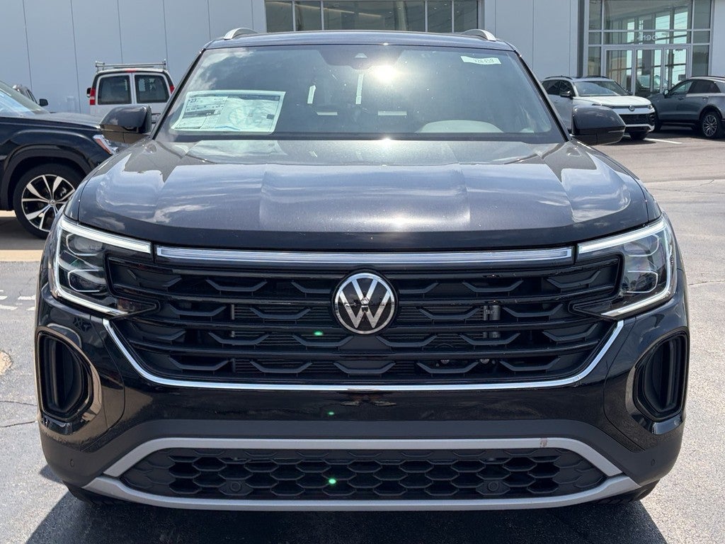 2026 Volkswagen Atlas Cross Sport 2.0T SE w/Technology FWD