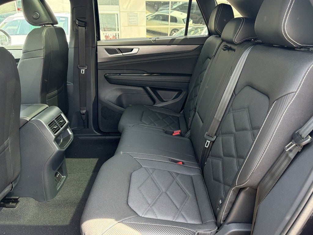 2026 Volkswagen Atlas Cross Sport 2.0T SE w/Technology FWD