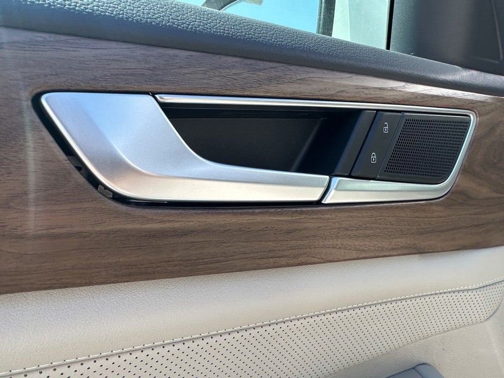 2026 Volkswagen Atlas 2.0T SE w/Technology FWD