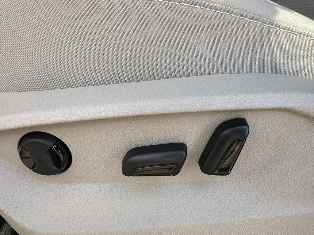 2026 Volkswagen Atlas 2.0T SE w/Technology FWD