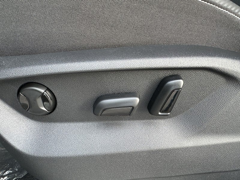 2026 Volkswagen Atlas Cross Sport 2.0T SE w/Technology 4MOTION