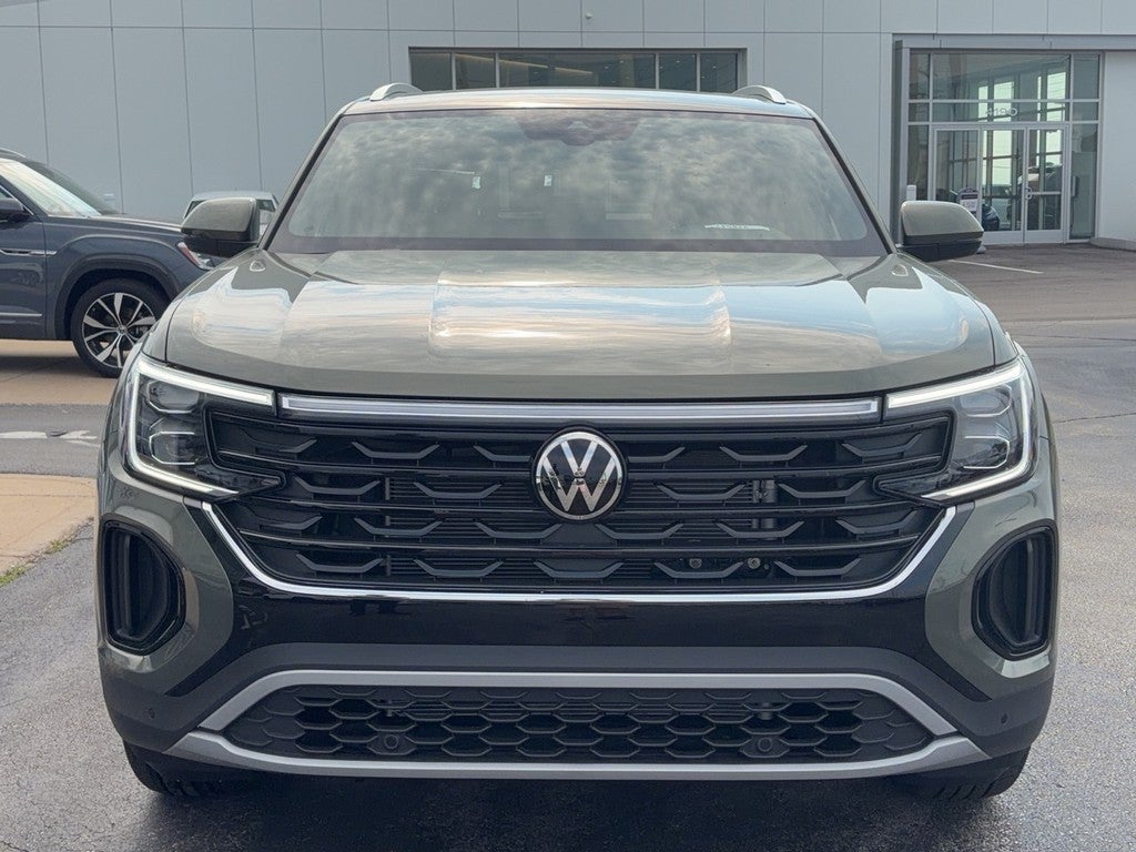 2026 Volkswagen Atlas Cross Sport 2.0T SE w/Technology 4MOTION