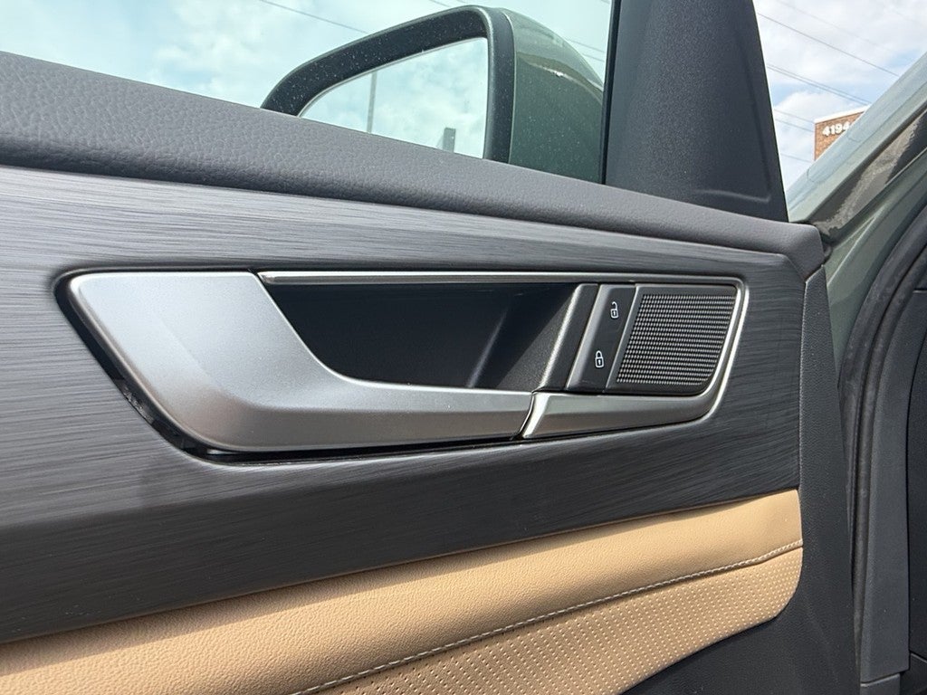 2026 Volkswagen Atlas Cross Sport 2.0T SE w/Technology 4MOTION