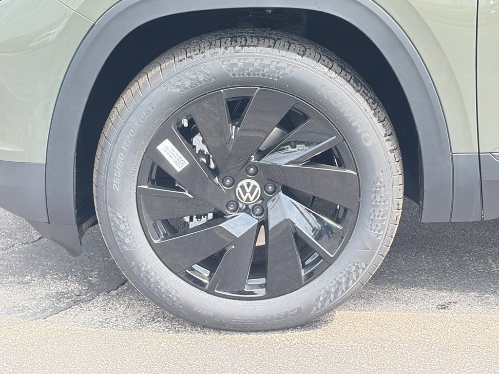 2026 Volkswagen Atlas Cross Sport 2.0T SE w/Technology 4MOTION