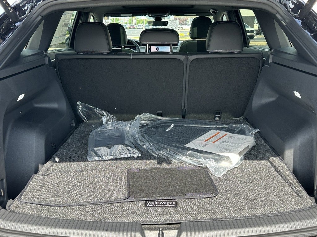 2026 Volkswagen Atlas Cross Sport 2.0T SE w/Technology 4MOTION