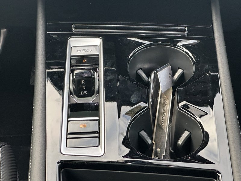 2026 Volkswagen Atlas Cross Sport 2.0T SE w/Technology 4MOTION