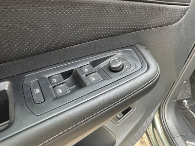 2026 Volkswagen Atlas Cross Sport 2.0T SE w/Technology 4MOTION