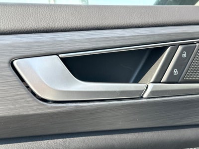 2026 Volkswagen Atlas Cross Sport 2.0T SE w/Technology 4MOTION