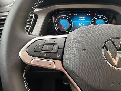 2026 Volkswagen Atlas Cross Sport 2.0T SE w/Technology 4MOTION