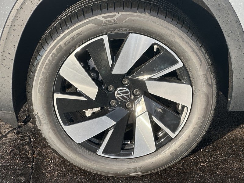 2026 Volkswagen Atlas Cross Sport 2.0T SE w/Technology 4MOTION