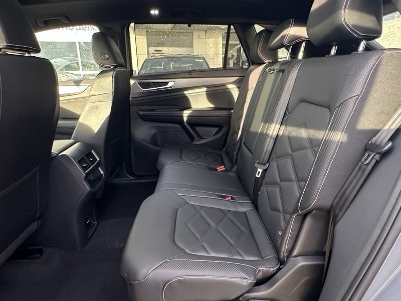 2026 Volkswagen Atlas Cross Sport 2.0T SE w/Technology 4MOTION