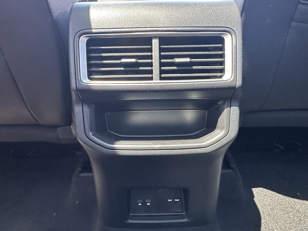 2026 Volkswagen Atlas Cross Sport 2.0T SE w/Technology 4MOTION