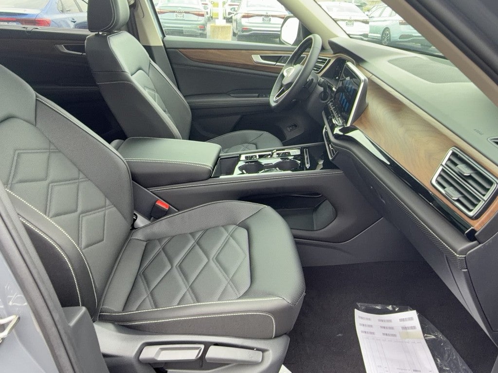 2026 Volkswagen Atlas 2.0T SE w/Technology 4MOTION