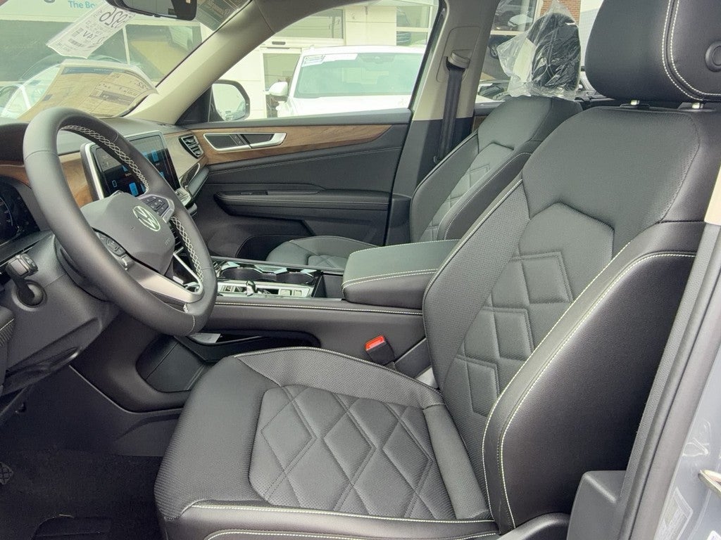 2026 Volkswagen Atlas 2.0T SE w/Technology 4MOTION