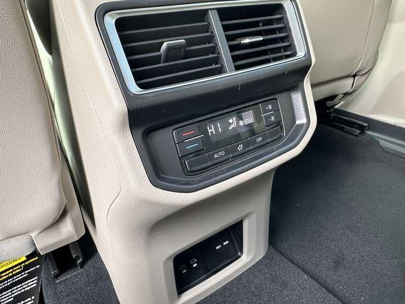 2026 Volkswagen Atlas 2.0T SE w/Technology 4MOTION