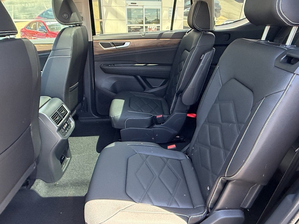 2026 Volkswagen Atlas 2.0T SE w/Technology 4MOTION