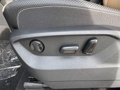 2026 Volkswagen Atlas Cross Sport 2.0T SE 4MOTION