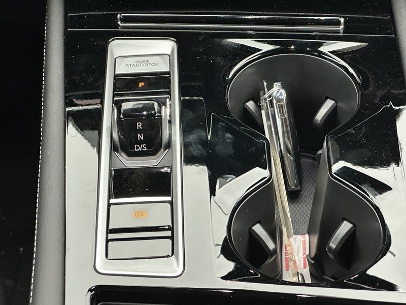 2026 Volkswagen Atlas 2.0T SE w/Technology FWD