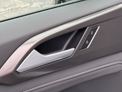 2026 Volkswagen Taos SE Black FWD