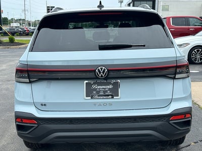2026 Volkswagen Taos SE Black FWD