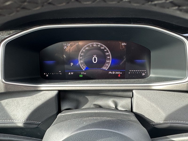 2025 Volkswagen Taos SE Black FWD