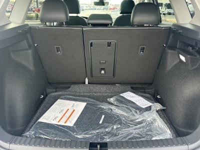 2026 Volkswagen Taos SE Black FWD