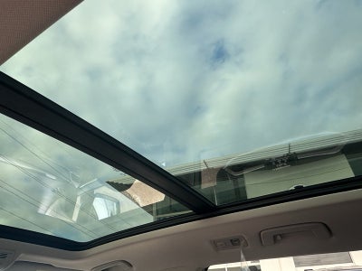 2026 Volkswagen Taos SE Black FWD