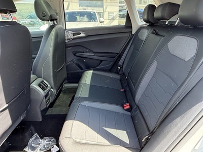 2026 Volkswagen Taos SE Black FWD