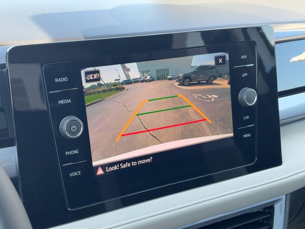 2026 Volkswagen Taos SEL 4MOTION