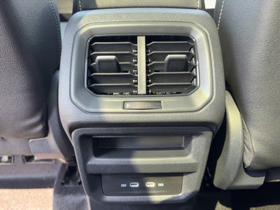2026 Volkswagen Taos SEL 4MOTION