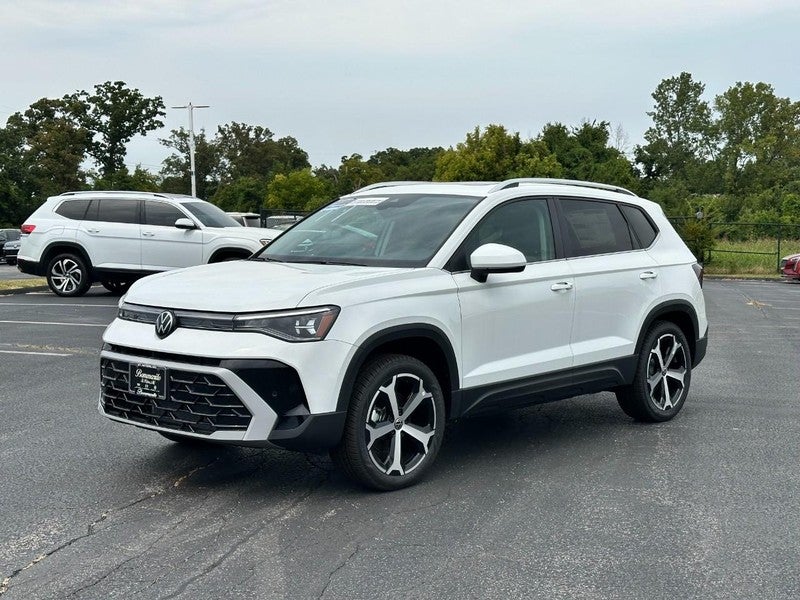 2025 Volkswagen Taos SEL 4MOTION