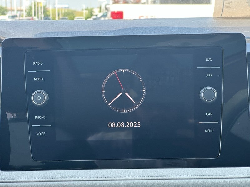 2025 Volkswagen Taos SEL 4MOTION