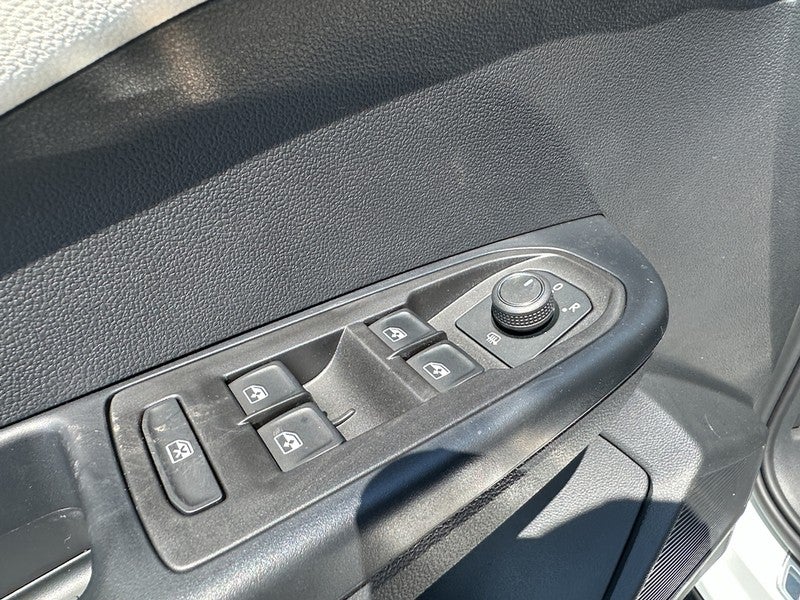 2025 Volkswagen Taos SEL 4MOTION